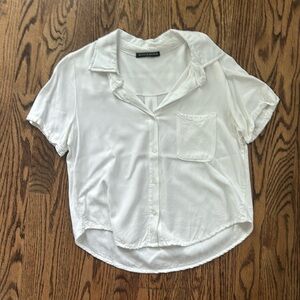 Brandy Melville tshirt button up